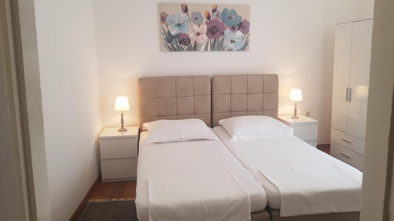 Apartments Andrea Σίμπενικ Εξωτερικό φωτογραφία