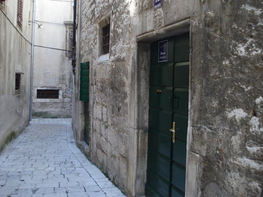 Apartments Andrea Σίμπενικ Εξωτερικό φωτογραφία