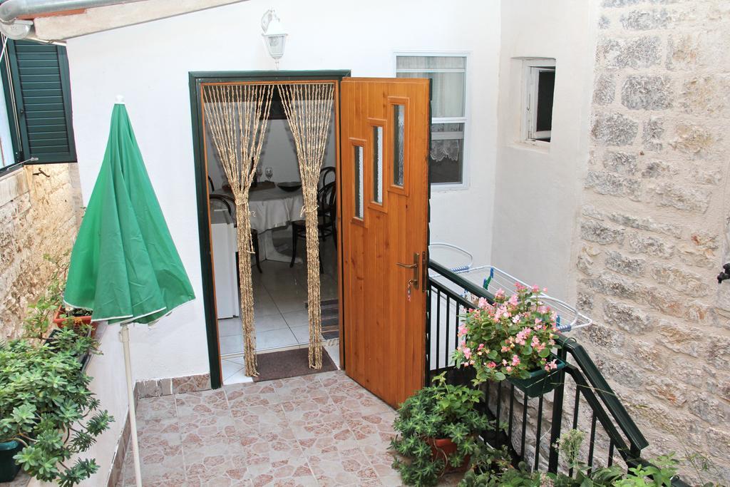Apartments Andrea Σίμπενικ Εξωτερικό φωτογραφία